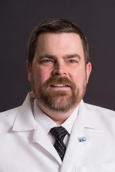 Erik Lindbloom, MD headshot