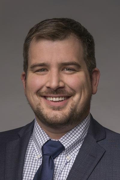 Troy Loethen, MD headshot