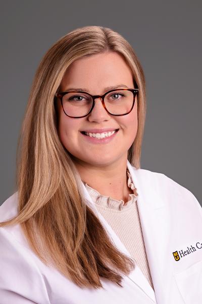 Lacey Stockton, FNP headshot