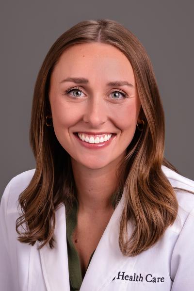 Paige Beauparlant, MD headshot