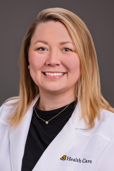 Nicole Borrenpohl, PMHNP headshot