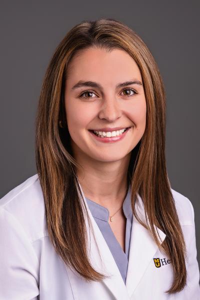 Kelsey Ratcliffe, FNP headshot