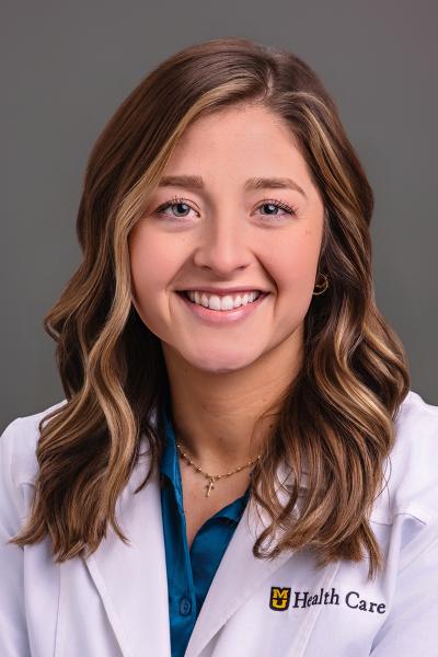 Marissa Stanic, FNP headshot